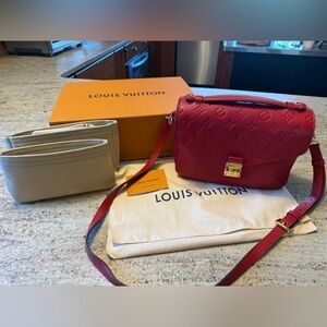 Louis Vuitton Pochette Métis Empreinte Red Scarlet | Full Set | Excellent